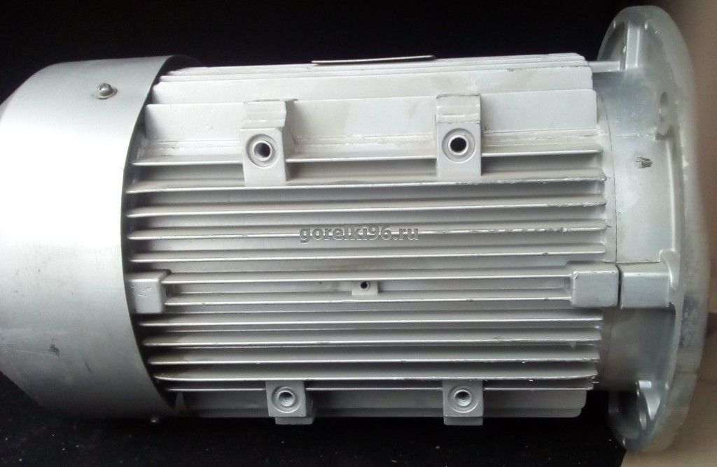 Электродвигатель 132M-2P-B5 11 KW 220/380/60 (Фото 2)